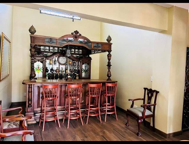 4 BEDROOM HOUSE FOR SALE IN DOWERGLEN EXT 4